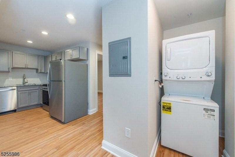 122 Main St #4 - Photo 7 of 10