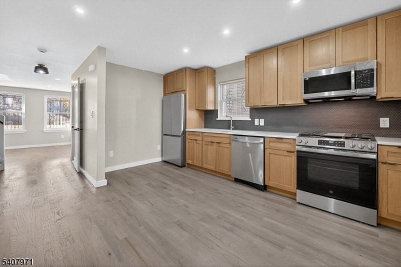 414 15th Ave - Photo 2 of 22