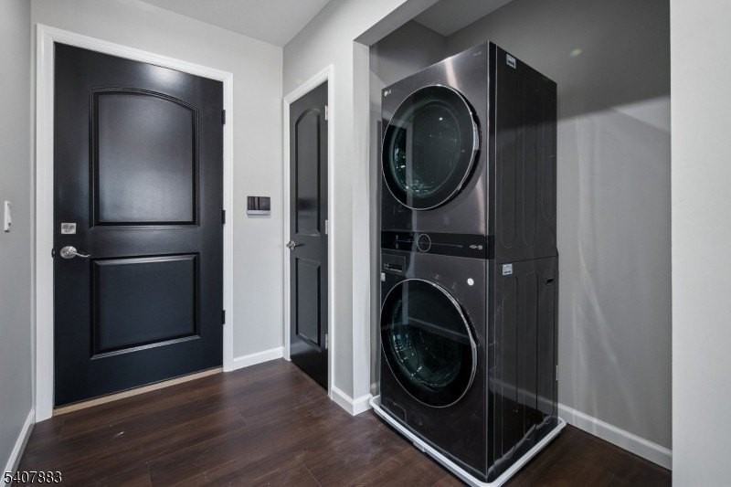 266 Morris Ave #2 - Photo 6 of 23