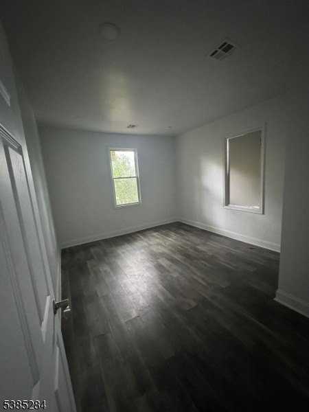 506 21st St #2 - Photo 3 of 14