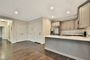 featured image of 115 Watchung Ave #1