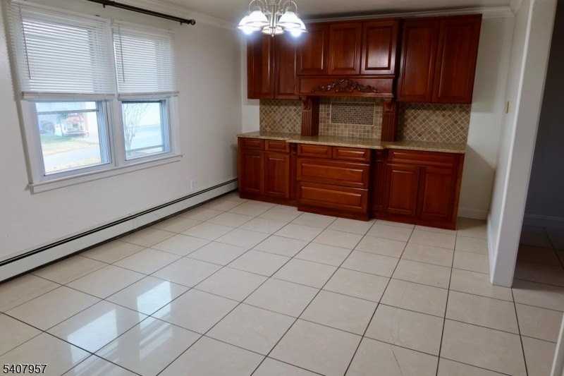 33 Fournier Cres - Photo 4 of 19