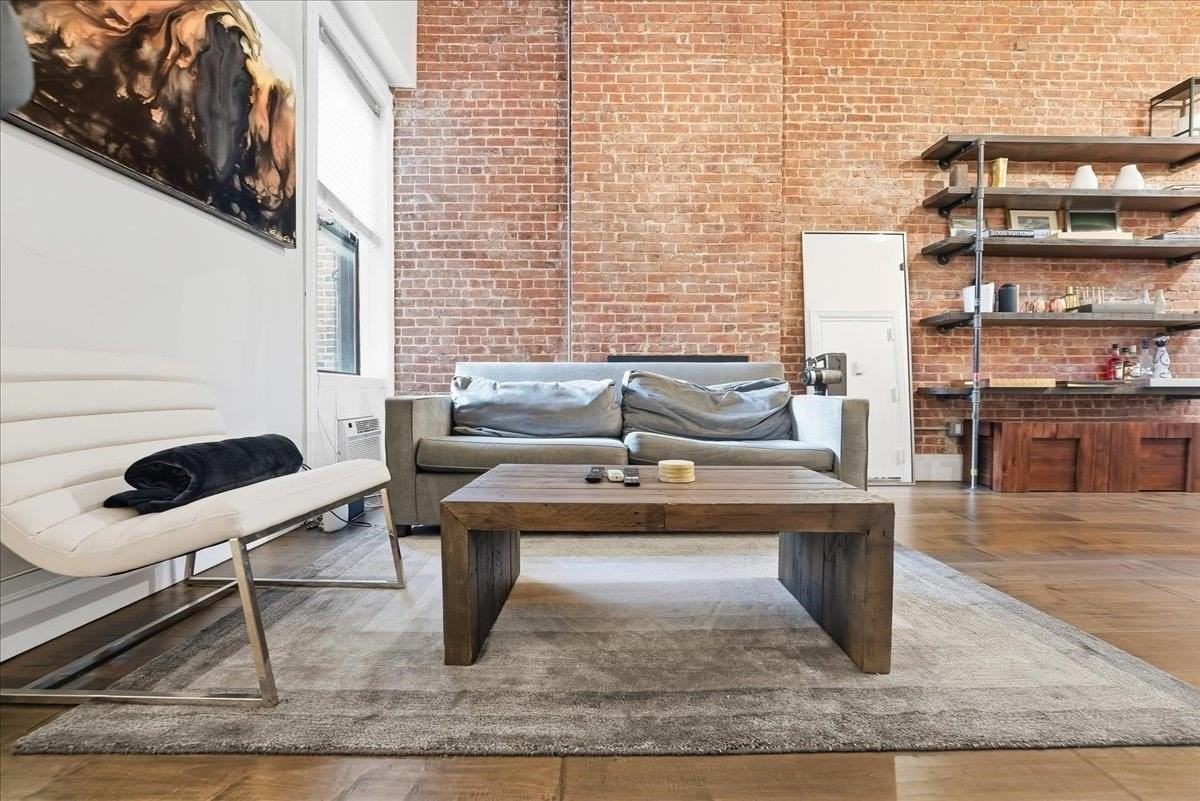 1122 Hudson St #5B - Photo 6 of 27