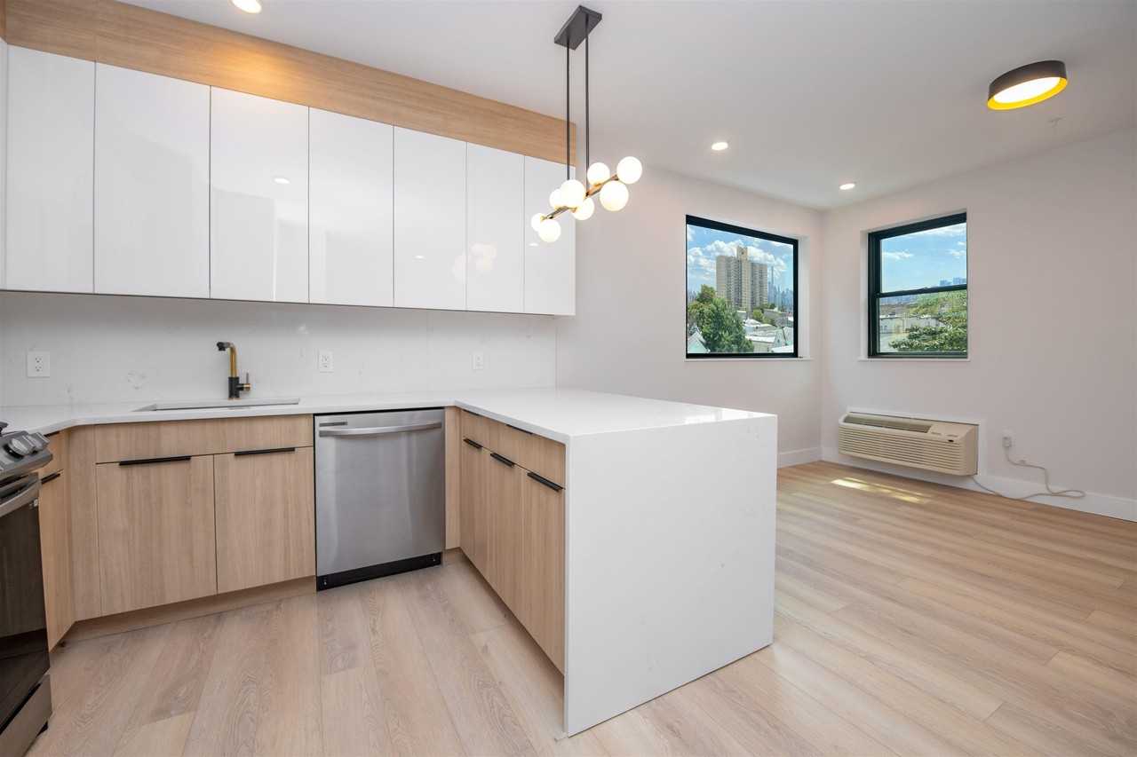 6710 Park Ave #503 - Photo 5 of 12