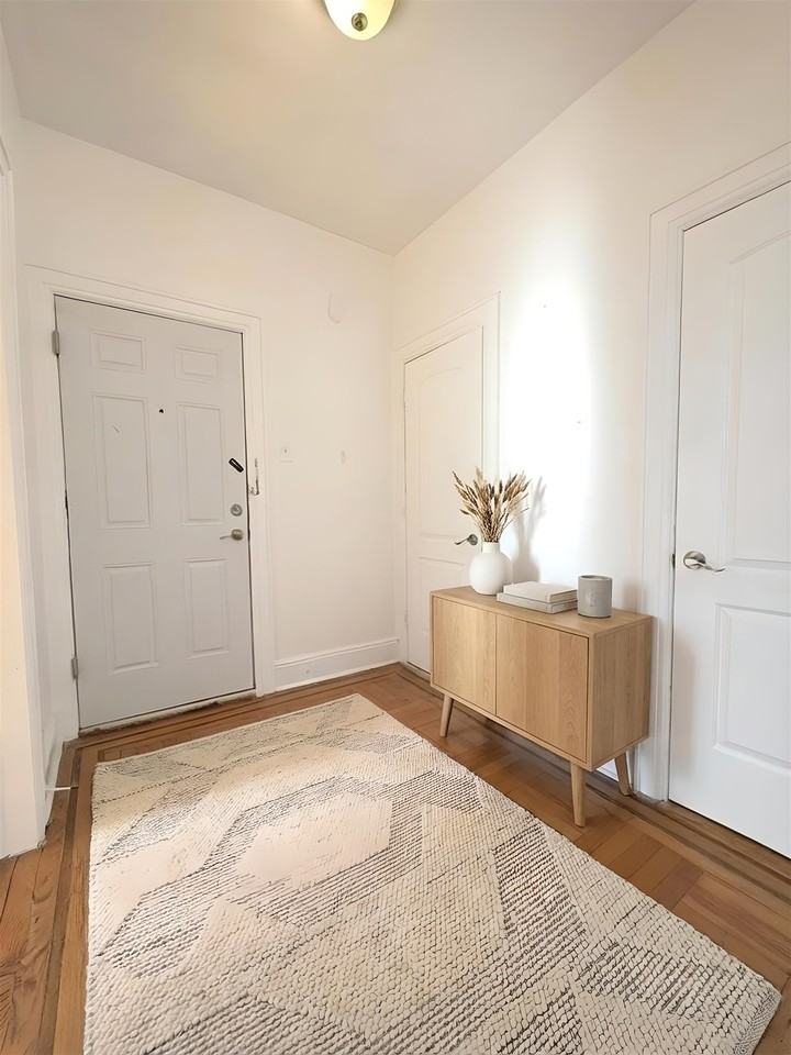 10 66th St #3A - Photo 4 of 19