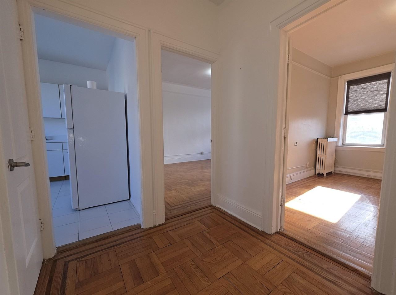 10 66th St #3A - Photo 5 of 19