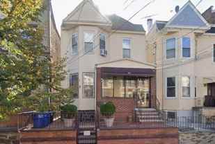 325 57th St #1 - Photo 1 of 1