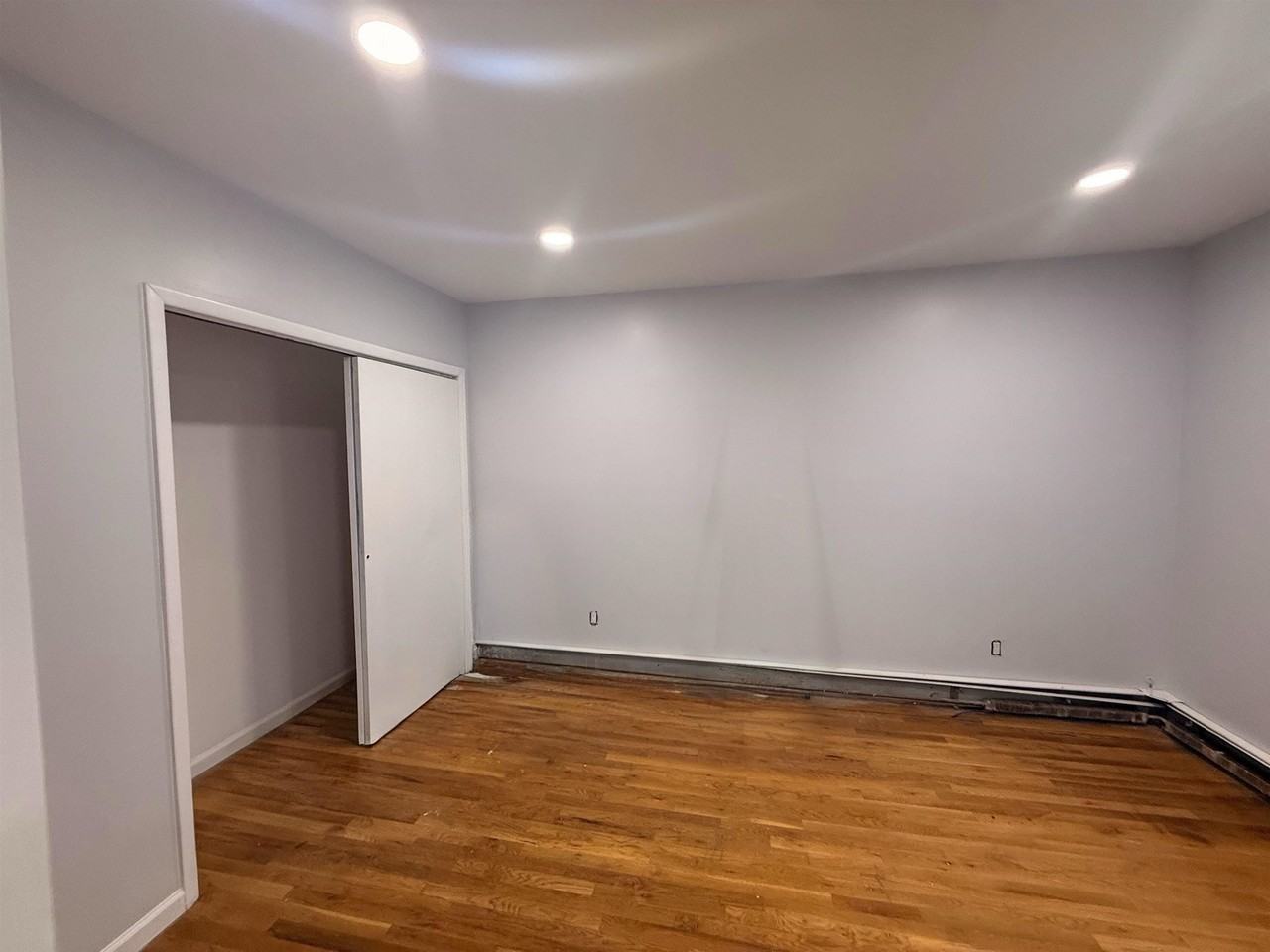 325 57th St #1 - Photo 4 of 4