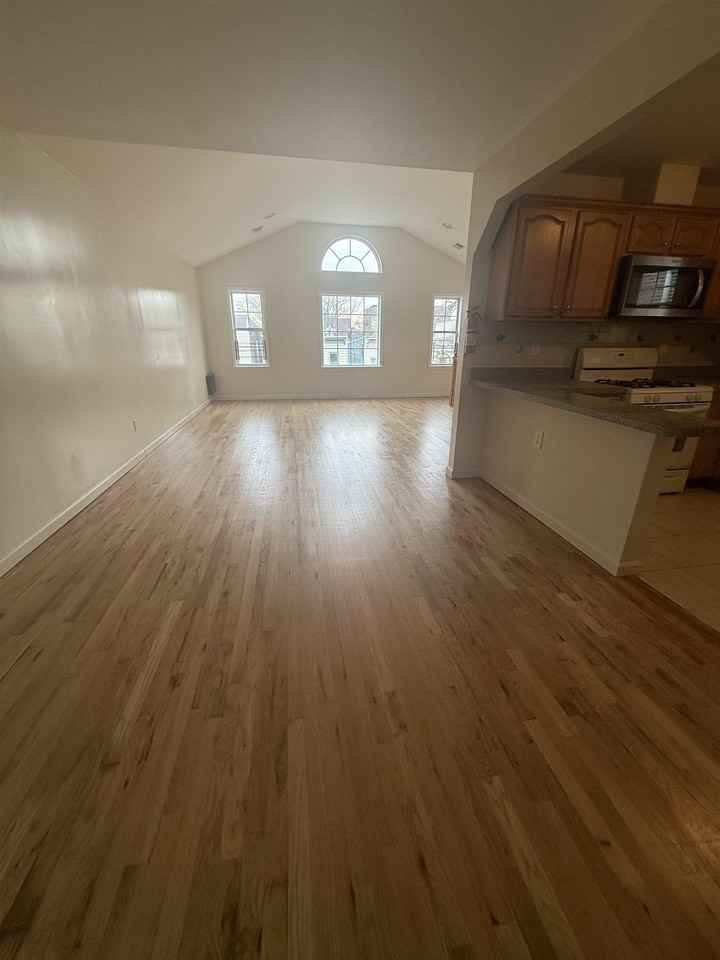 111 Ocean Ave #2 - Photo 5 of 13