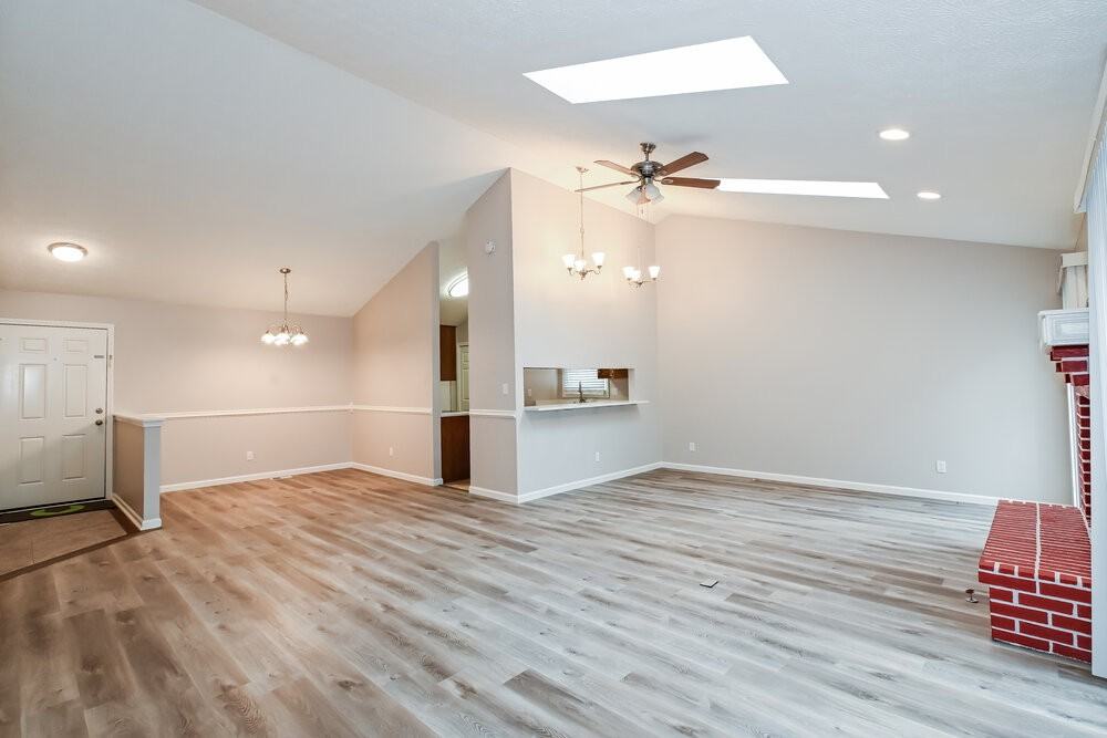 1068 W Southport Rd - Photo 3 of 16