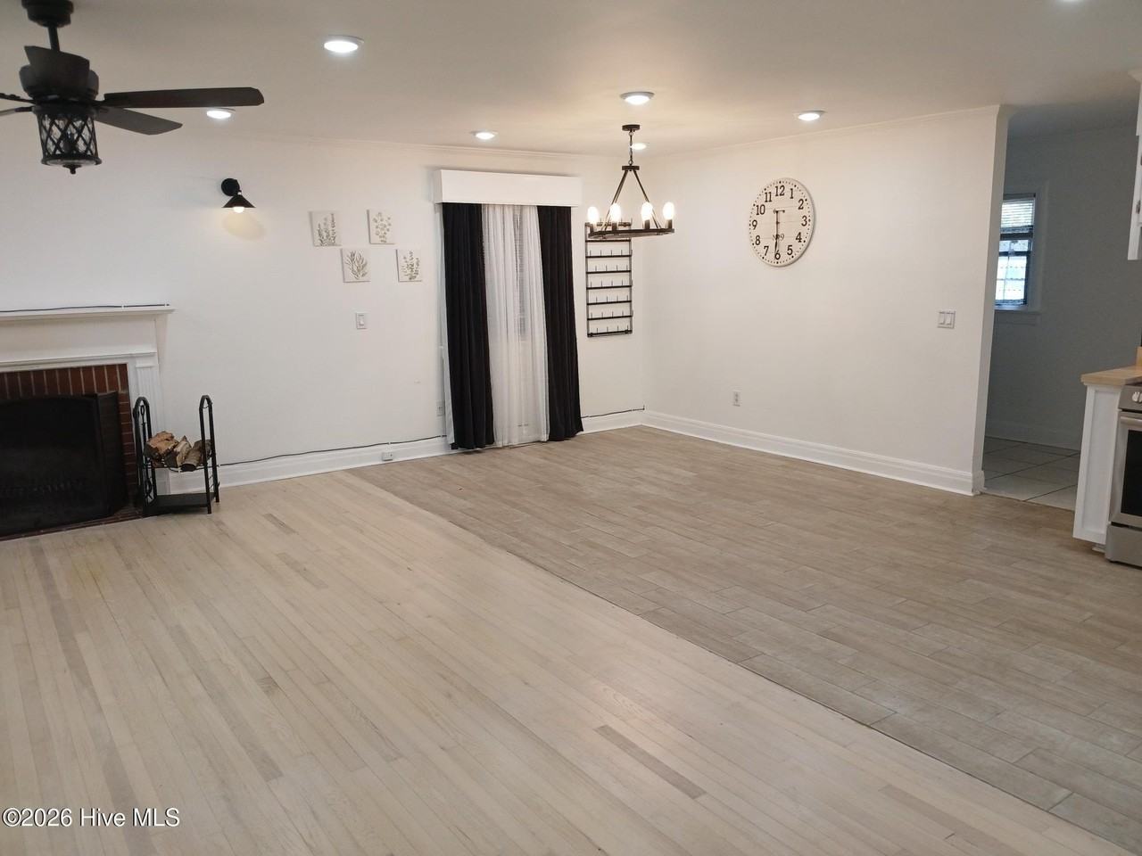 3826 Winston Blvd - Photo 3 of 16