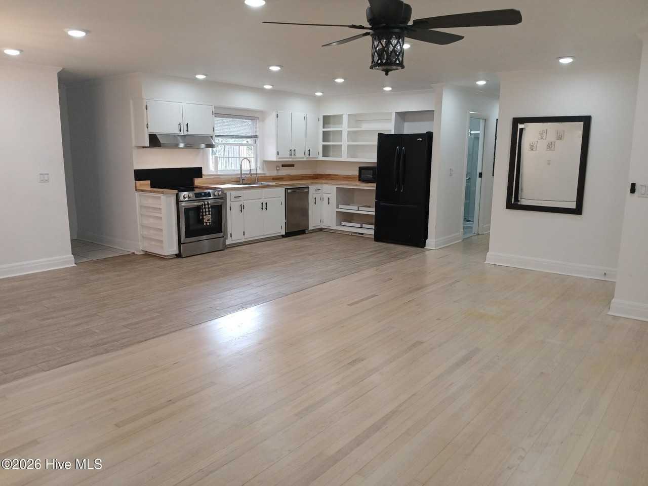 3826 Winston Blvd - Photo 5 of 16