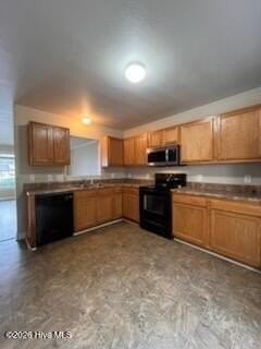 310 Streamwood Dr - Photo 6 of 17