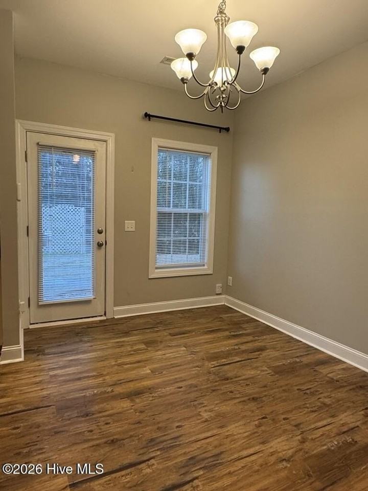 106 Moonstone Ct - Photo 6 of 19