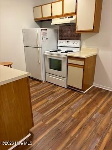 3821 Symi Cir Apt 5 #5 - Photo 3 of 9