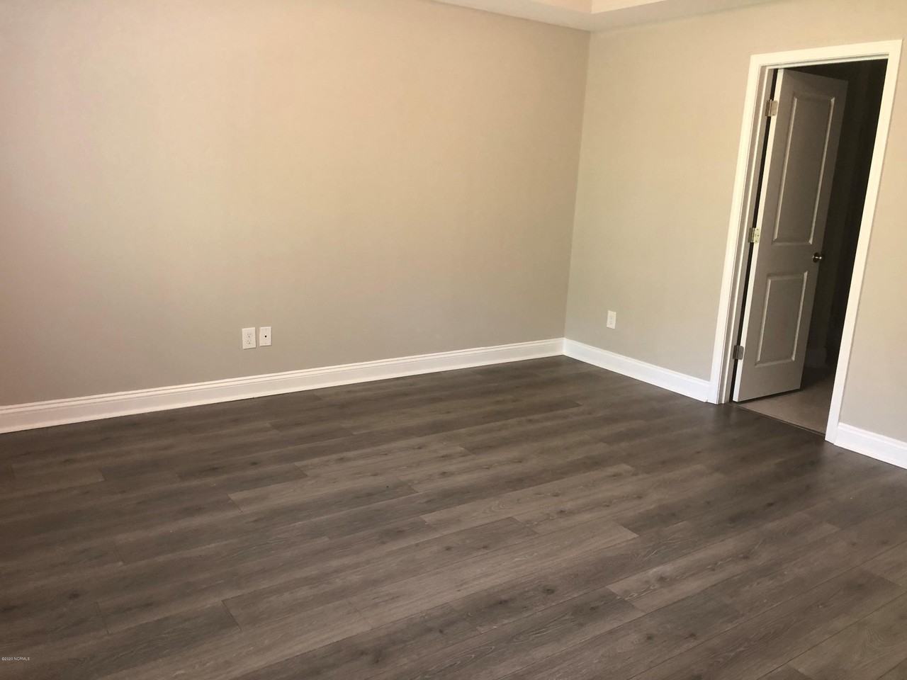 1621 Bratton Ct - Photo 7 of 17