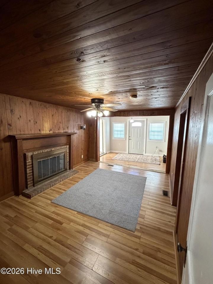 5835 Nc Highway 231 - Photo 7 of 11