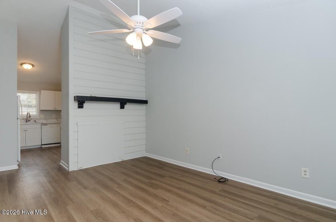 818 Varsity Dr - Photo 6 of 19