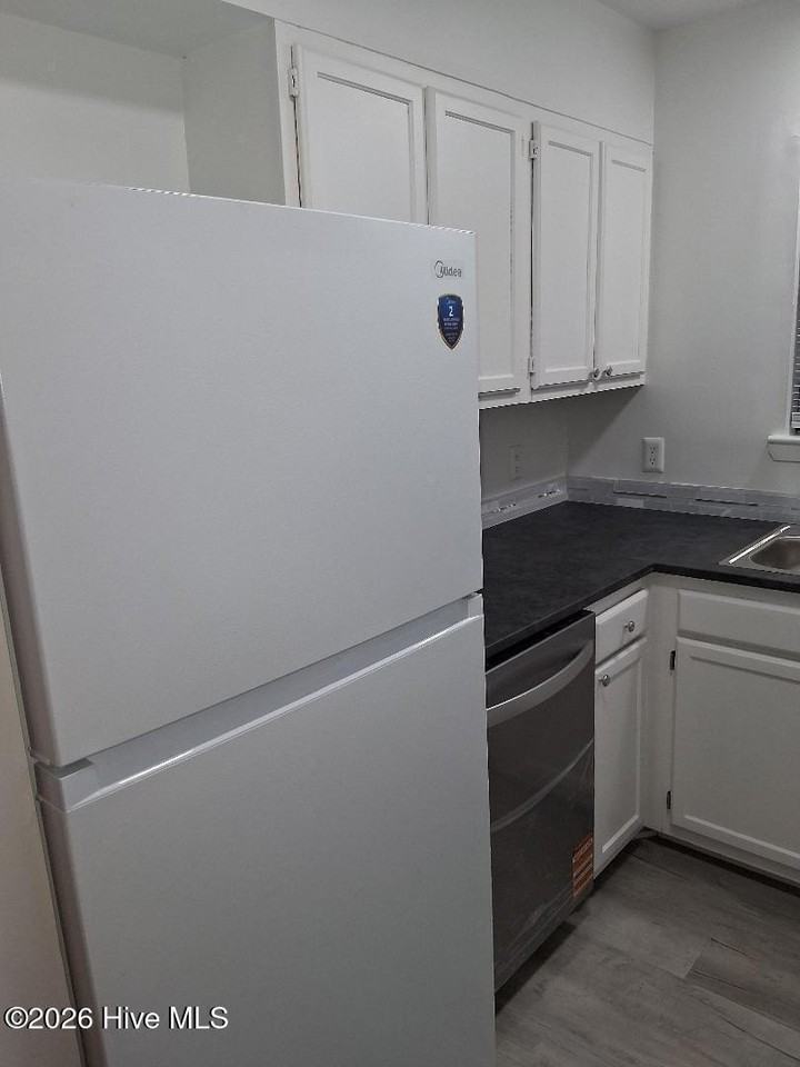 614 Montclair Dr Apt A #A - Photo 5 of 19