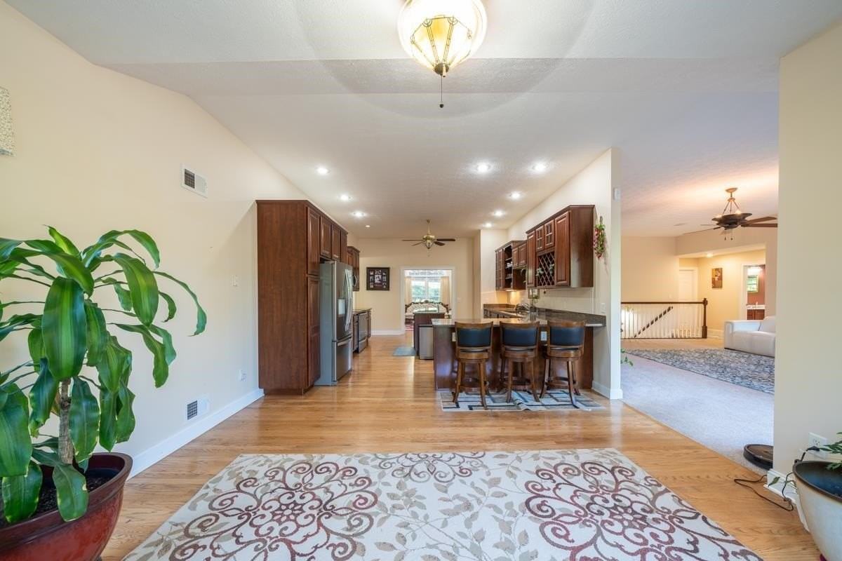 285 Steeplechase Dr - Photo 7 of 38