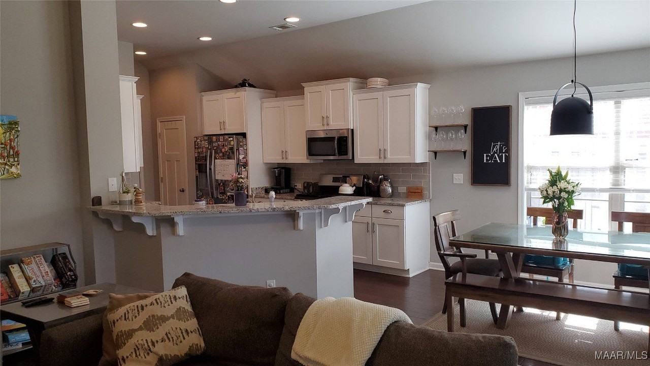 9153 Autumn Brooke Way - Photo 5 of 26