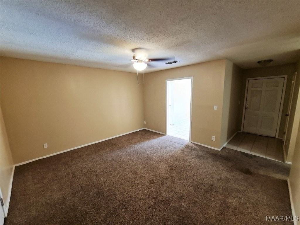 3024 Cross Creek Dr - Photo 2 of 13