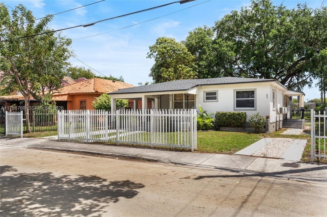 4853 Nw 15th Ave #4853 - Photo 2 of 23