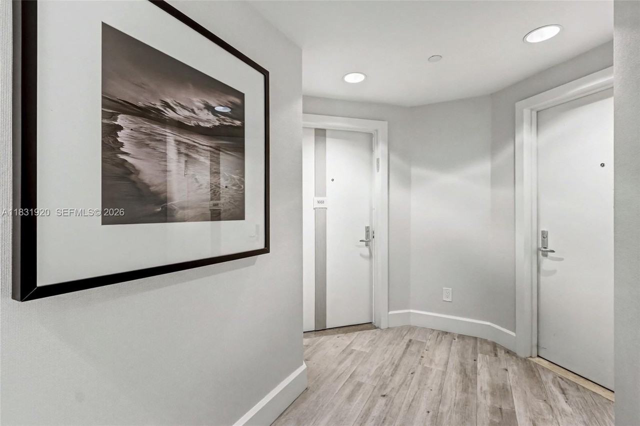 21055 Ne 37th Ave #1603 - Photo 5 of 48