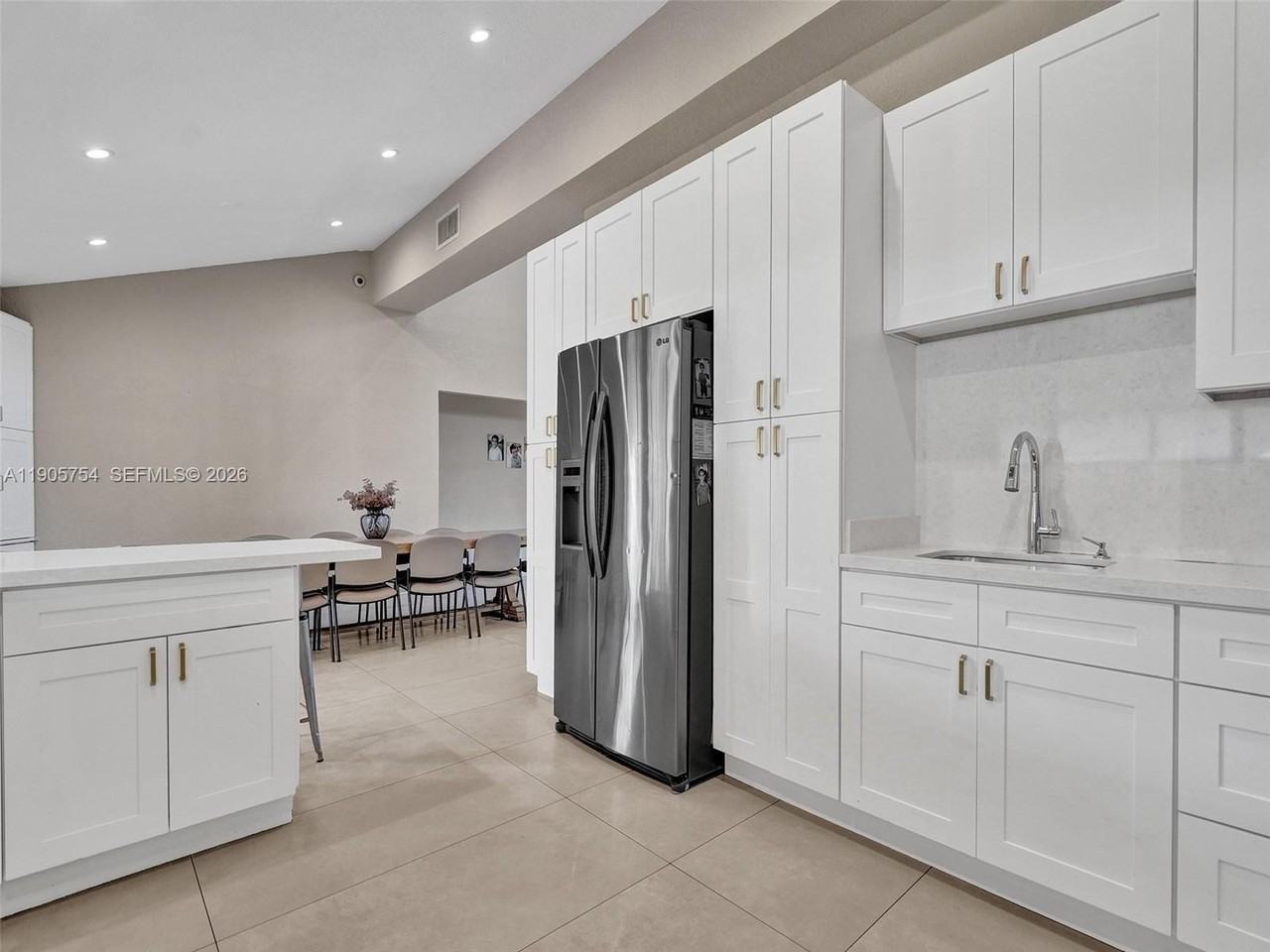 9700 Nw 33rd St #9700 - Photo 4 of 28