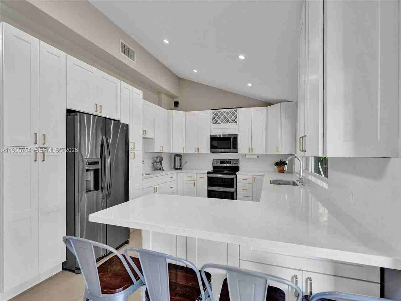 9700 Nw 33rd St #9700 - Photo 5 of 28