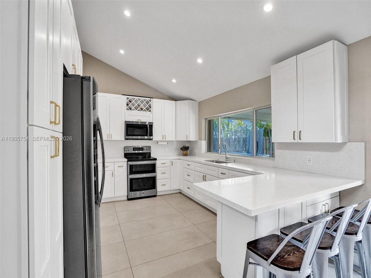 9700 Nw 33rd St #9700 - Photo 7 of 28