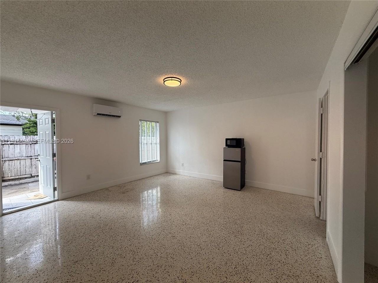 3144 Nw 29th St #2 - Photo 4 of 6