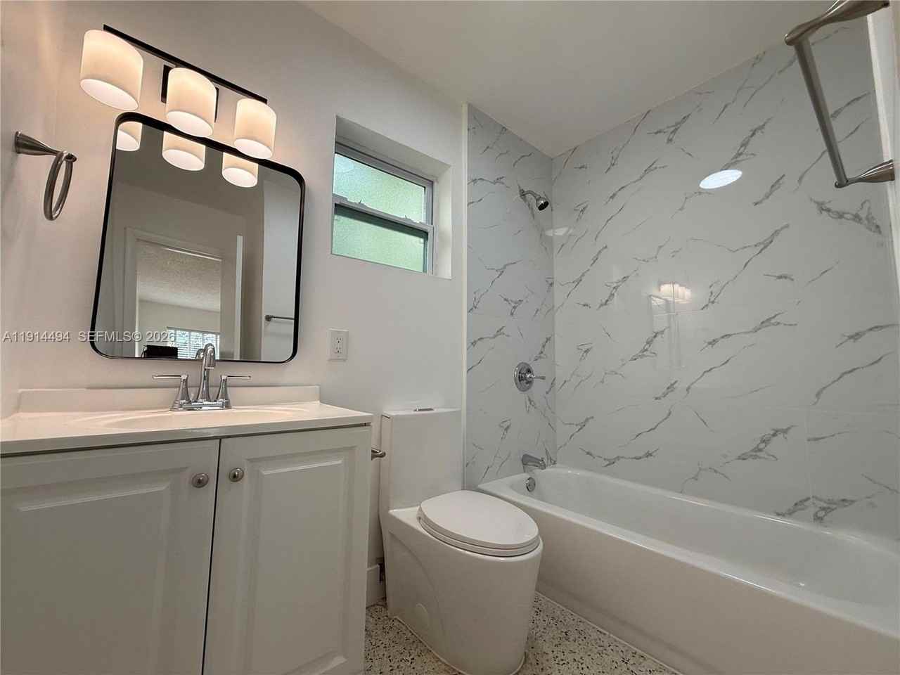 3144 Nw 29th St #2 - Photo 6 of 6