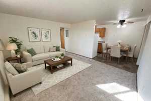 featured image of 1445 W Gateway Cir S #06