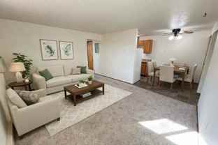 1445 W Gateway Cir S #06 - Photo 1 of 1