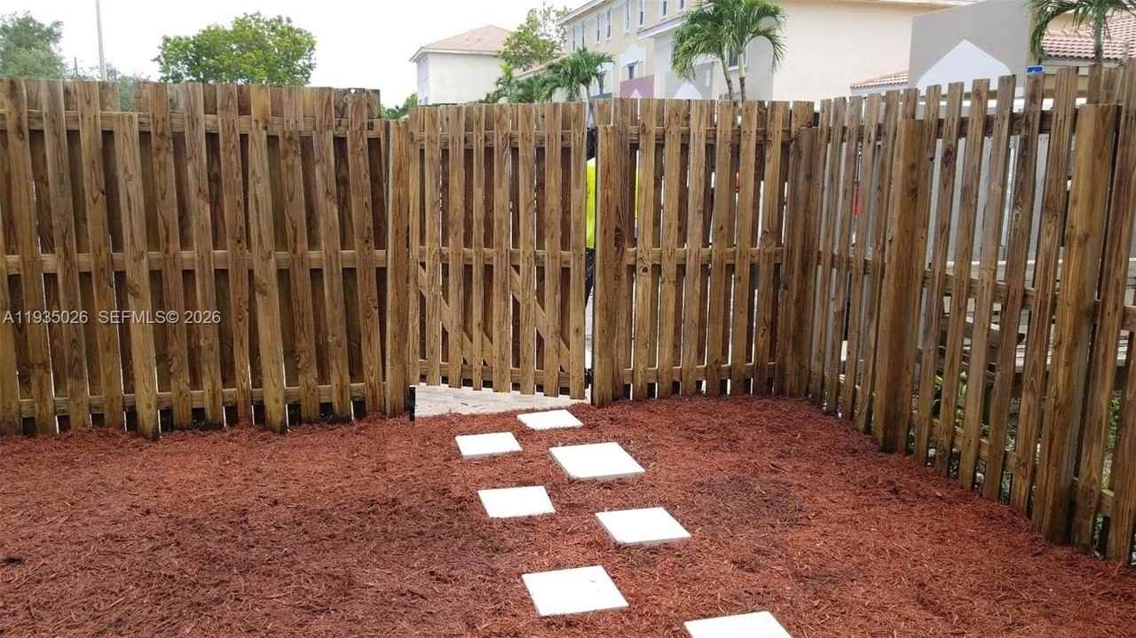 14238 Nw 17th Ave #14238 - Photo 3 of 36