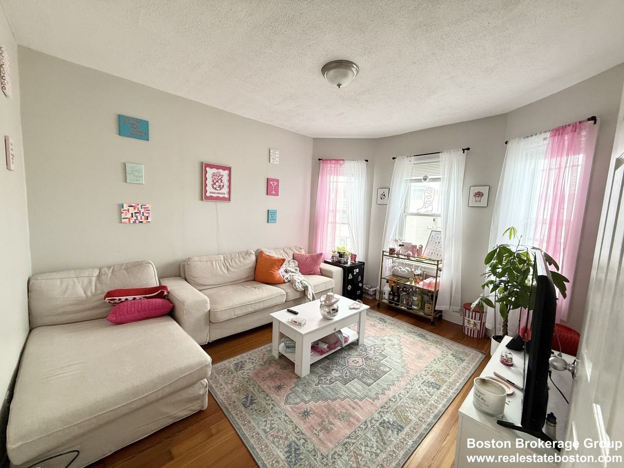 17 Cawfield St #3 - Photo 4 of 10