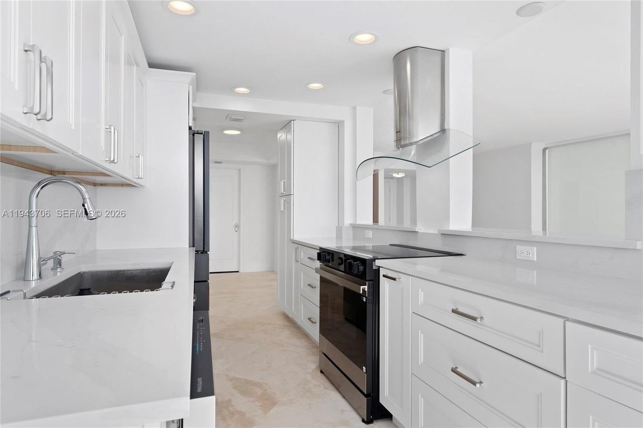 3590 S Ocean Blvd #908 - Photo 4 of 38