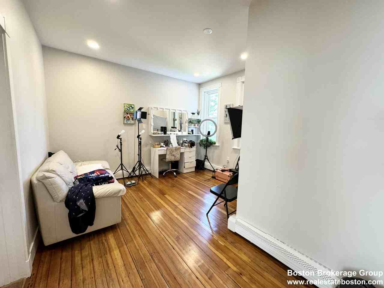 168 Gove St #3 - Photo 4 of 8