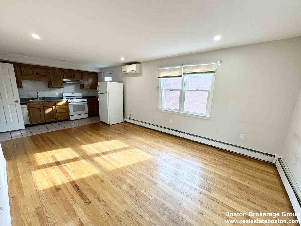 185 Sydney St #1 - Photo 2 of 10