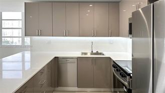 2750 Ne 183rd St #1109 - Photo 1 of 1