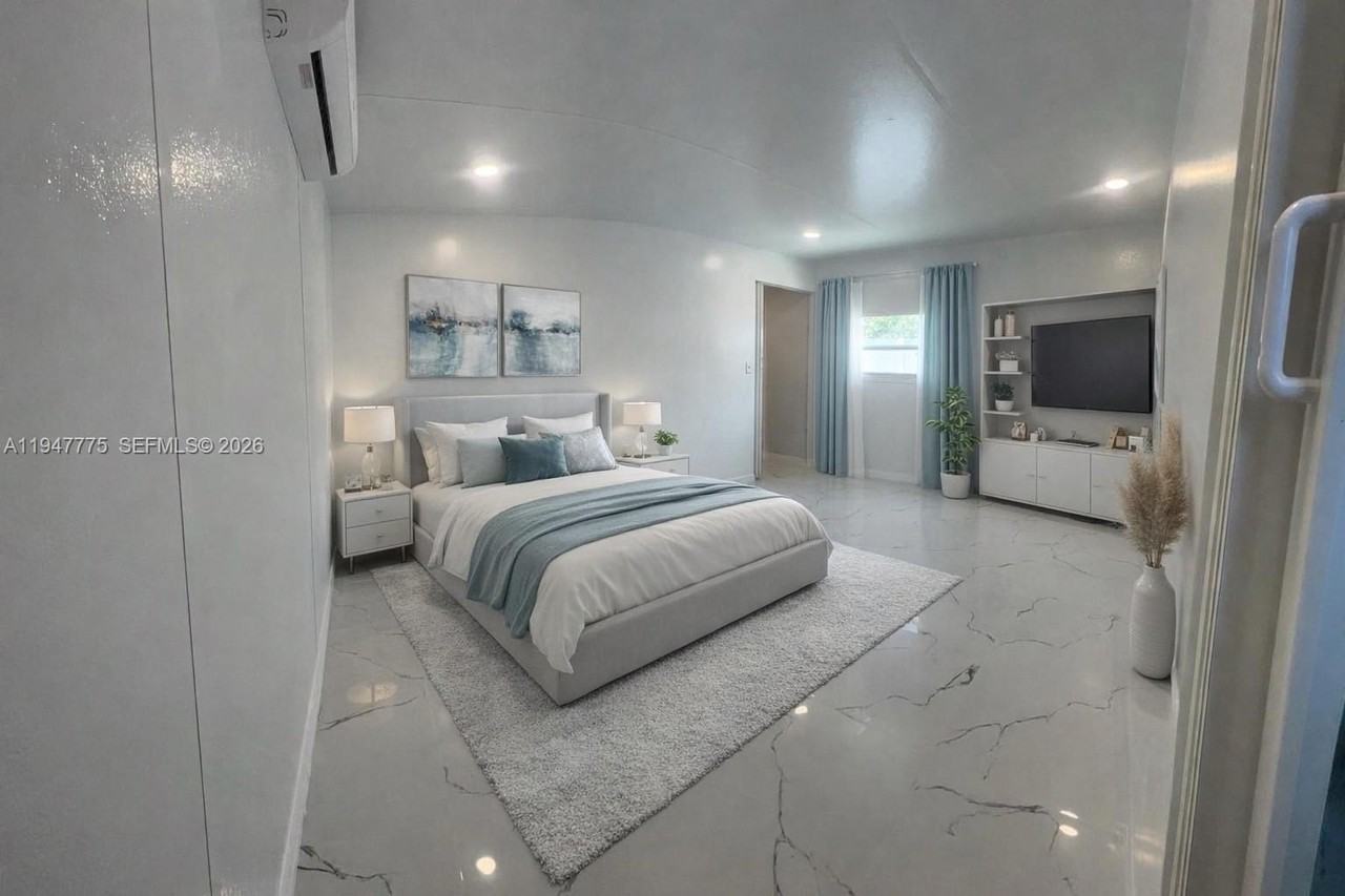 9625 Nw 36th Ave #REAR - Photo 3 of 9