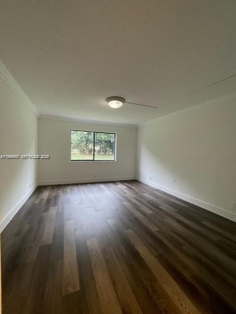 321 Lakeview Dr #105 - Photo 3 of 23