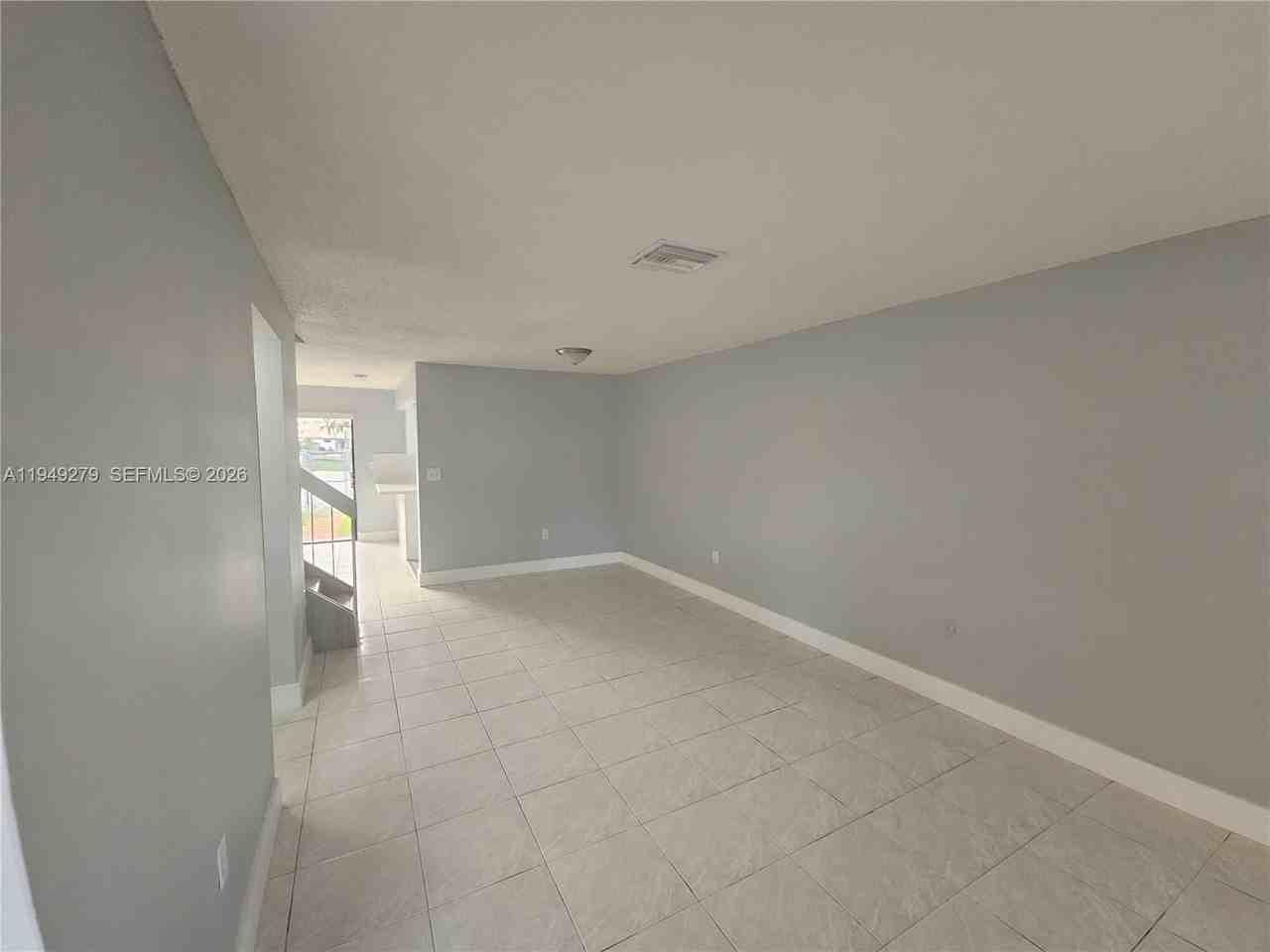 5914 Sw 133rd Pl - Photo 3 of 22