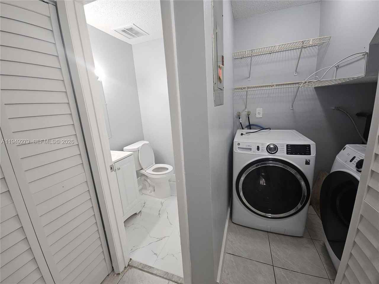 5914 Sw 133rd Pl - Photo 5 of 22