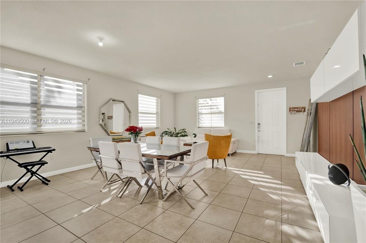 9411 W 35th Ave - Photo 7 of 37