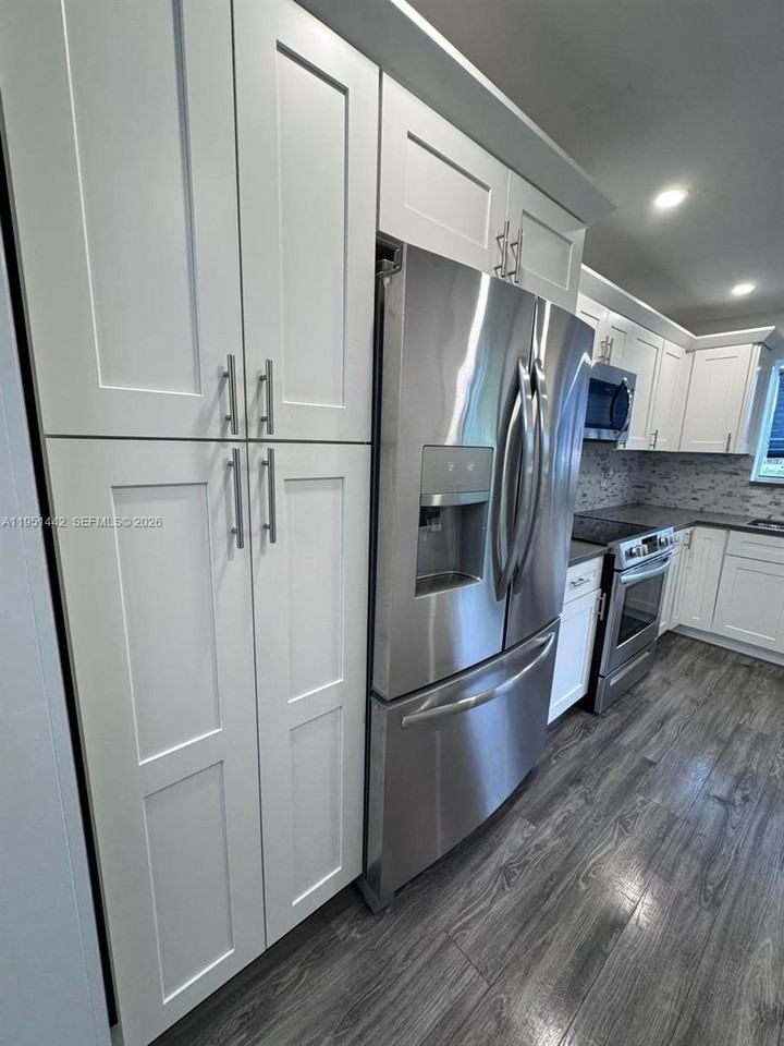 5917 Via Vermilya #203 - Photo 5 of 28