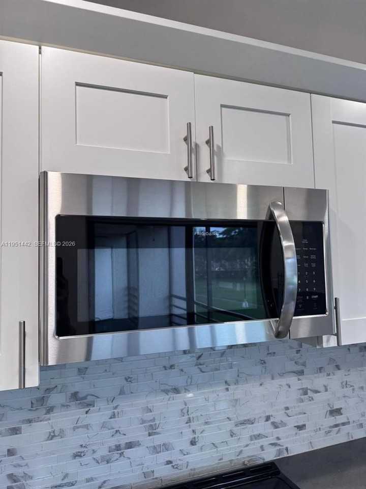 5917 Via Vermilya #203 - Photo 7 of 28