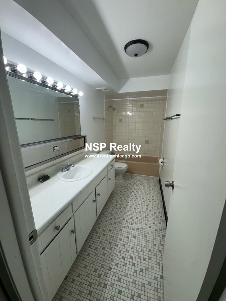 500 N Mill Rd #2C - Photo 2 of 4
