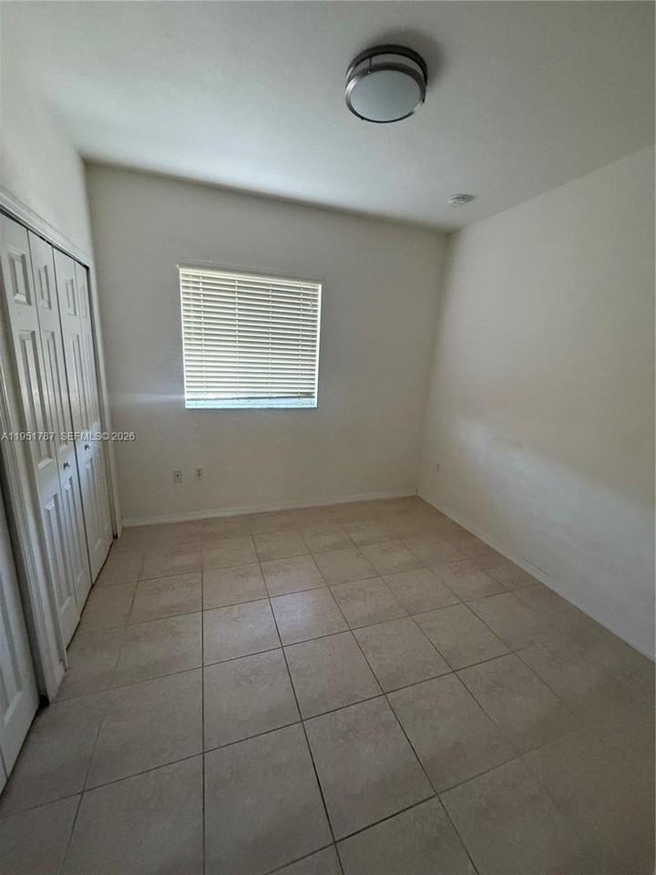 10776 Nw 84th Ln #1-30 - Photo 7 of 7